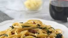 Simple Kale Pasta with Bacon