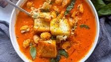 Spicy Roasted Red Pepper Soup with White Bean Croutons