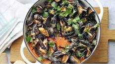 Spicy Thai-Style Mussels