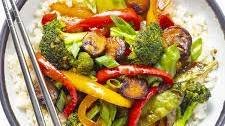 Stir Fry Vegetables (Quick & Easy!)