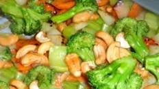 Stir Fry Vegetables With Cashews