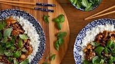 Sweet and Spicy Hoisin Cashew Chicken