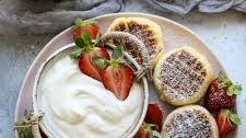 Syrniki: Russian Cottage Cheese Pancakes