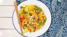 Thai mango salad