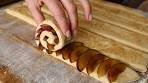 That's how easy my grandmother made plum cake. Elegantly ...