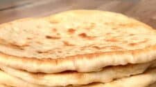 The easiest homemade Pita Bread recipe!