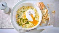 Thick smoked haddock chowder