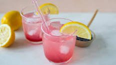 This Refreshing Lemon Lavender Spritzer is the Perfect Spring Cocktail