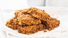 Treacle flapjacks recipe