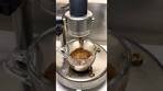 Un espresso con la granita al caffè (granita siciliana realizzata ...