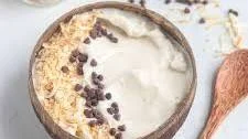 Vanilla Coconut Smoothie Bowl (Vegan and Gluten-free)