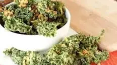 Vegan Sour cream & Chive Bacon Kale Chips