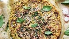 Veganer Blumenkohl-Zwiebelkuchen