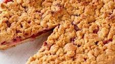 Veganer Pflaumenkuchen mit Zimtstreuseln