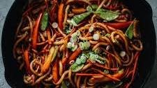 Vegetable Udon Stir Fry (Veggie Yaki Udon)