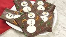 Winter Snowman Chocolate Bark (Perfect for Christmas)