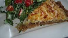 Zwiebelkuchen mit Käse