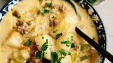 The Best Cheeseburger Soup Recipe (Cheesy Ground Beef Soup)