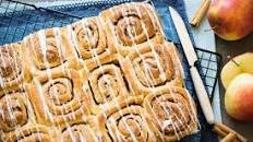 Apple cinnamon rolls