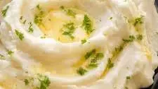 Best Mashed Potatoes Recipe (So Creamy!)