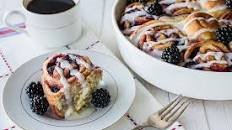 Blackberry Swirl Cinnamon Rolls