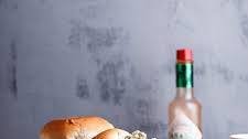 Buffalo chicken sliders with blue cheese sauce