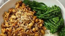 Cashew Chicken Stir Fry {15 Minute Meal}