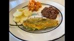 Chiles Rellenos. Peperone piccante ripieno di formaggio e ...