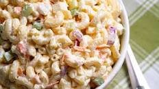 Classic Creamy Macaroni Salad
