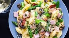 Creamy Pasta Primavera with Ham & Asparagus