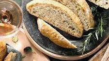 Dutch Oven Garlic and Herb Bread