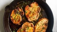 Easy Garlic and Herb Skillet Pork Chops