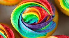 Easy Rainbow Buttercream Cupcakes