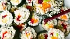 Easy Rainbow Veggie Sushi