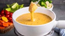 Easy Vegan Cheese Fondue (10 Minutes)