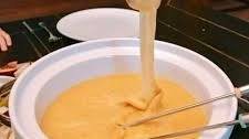 German Beer Cheddar Fondue