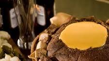 German Cheddar and Beer Fondue