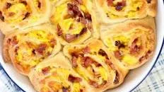 Ham and Egg Breakfast Rolls
