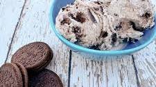 Homemade Cookies and Cream Ice Cream