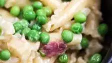 How to Use Leftover Ham: Pasta with Peas, Ham, and Cream