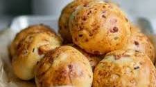 Hyggeboller (Ham and Cheese Rolls)