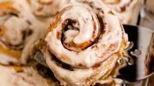 Mocha Cinnamon Rolls {Detailed Instruction}