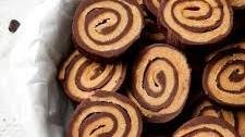 No Bake Chocolate Peanut Butter Pinwheels