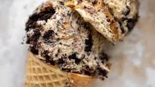 No Churn Peanut Butter Oreo Ice Cream