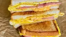One-Pan Ham, Egg and Cheese Breakfast Sandwich