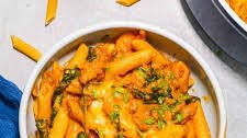 One Pot Creamy Tomato Pasta (with beef and spinach)