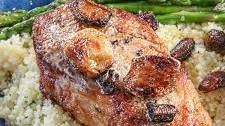 Pan Fried Garlic Pork Chops