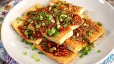 Pan fried tofu with spicy sauce (Dububuchim-yangnyeomjang)