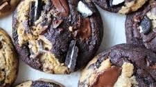 Parent Trap Cookies (Peanut Butter Oreo Swirl Cookies)