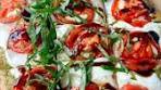 PESTO CAPRESE FLATBREAD Flatbread Pesto Mozzarella ...